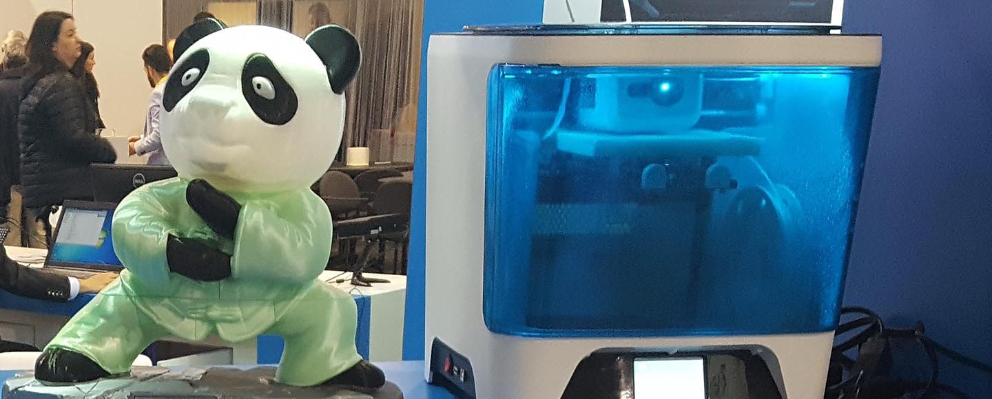 Uniz Slash Plush vs Formlabs Form 2